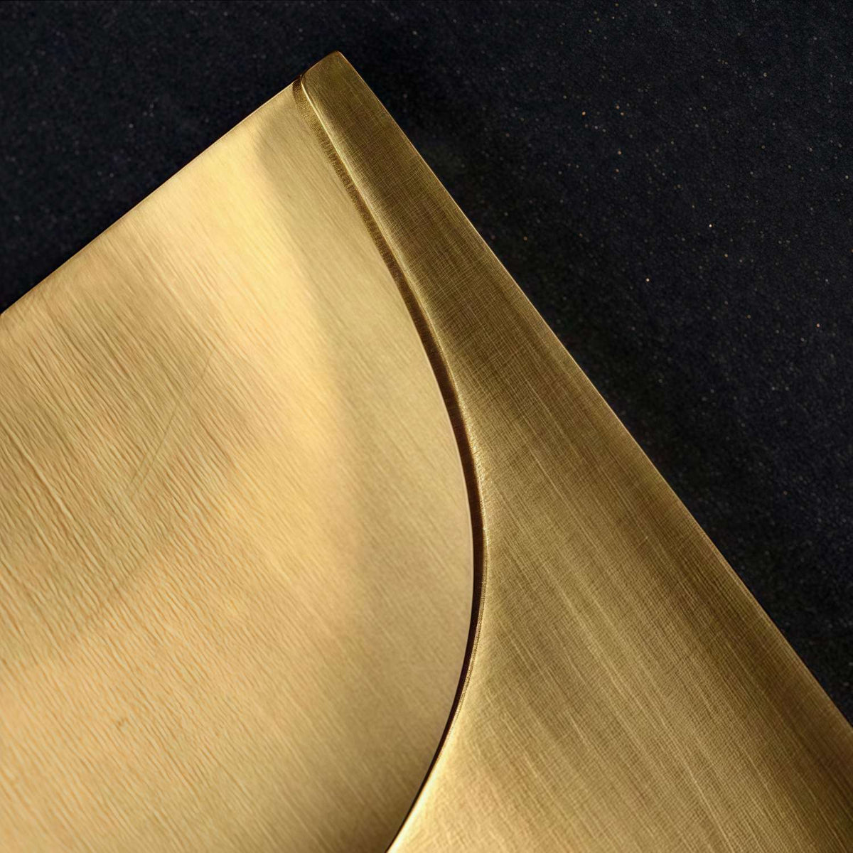 Sconique Stylish Brass Wall Sconce - Minimal Design Architectural Profile Sconce for Foyer | Souliia