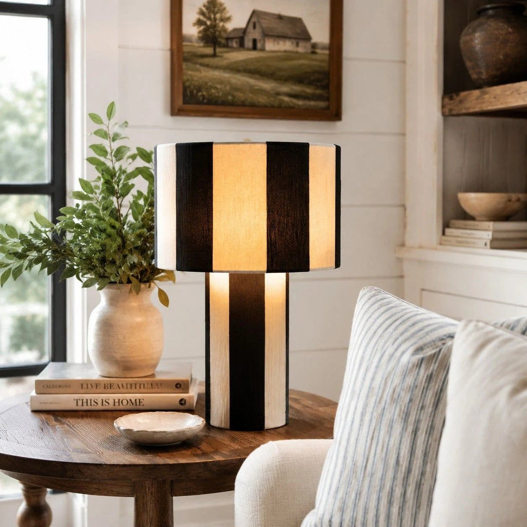 Gestreifte gewebte Schirm Tischlampe | Souliia
