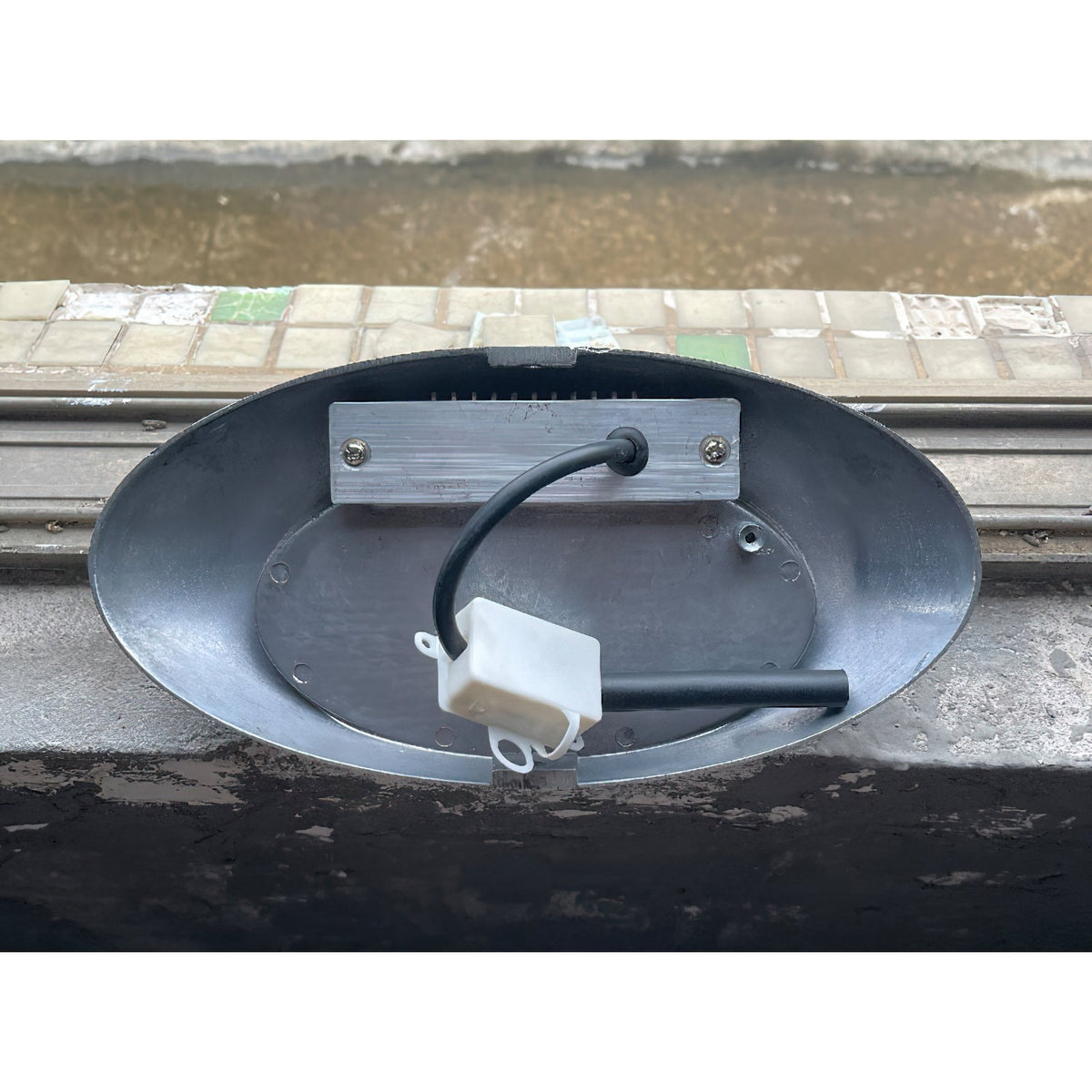 Scorpius Outdoor Wall Lamp | Souliia