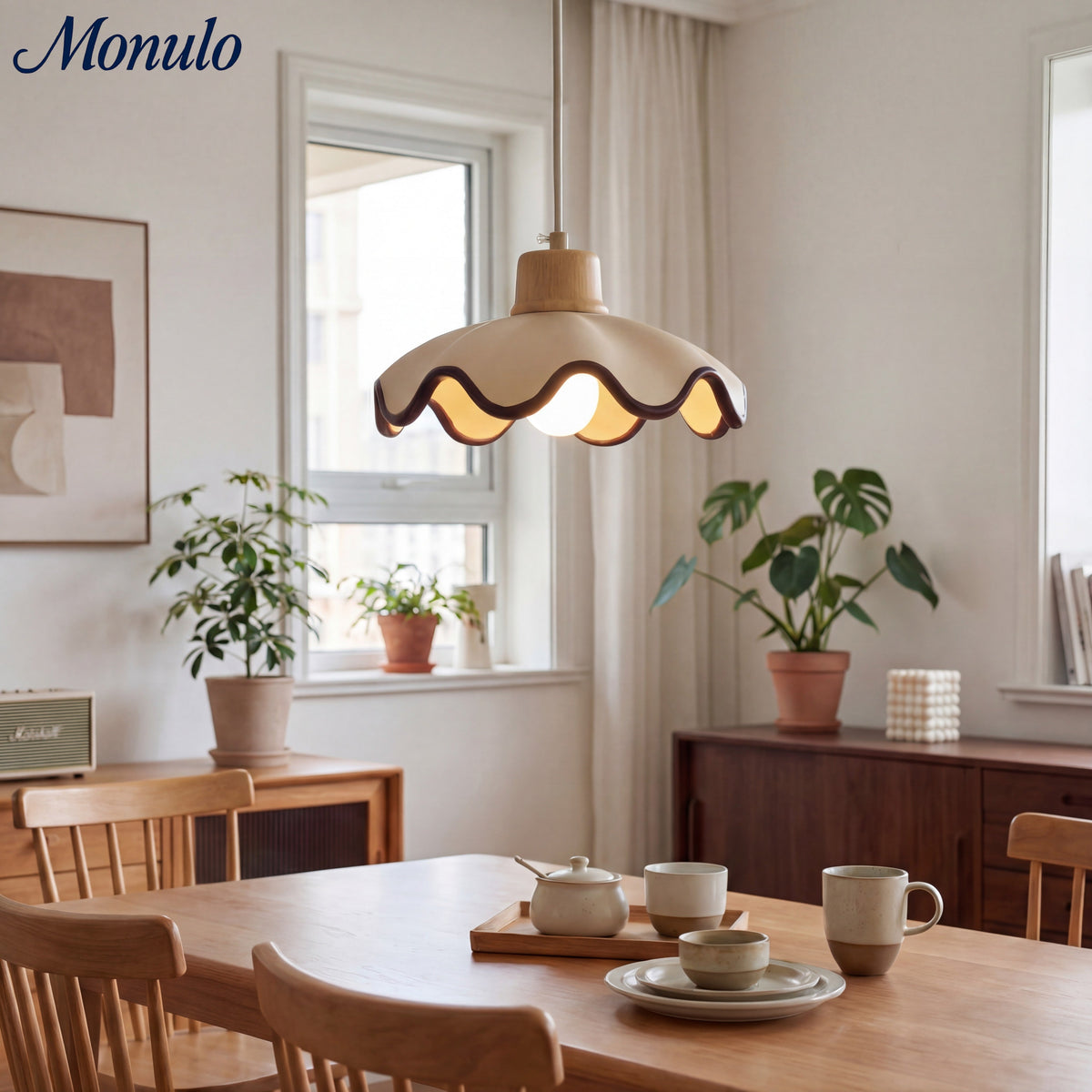 Resinova Wave-shaped Pendant Light - Modern Metallic Resin for Dining Rooms and kitchens | Souliia