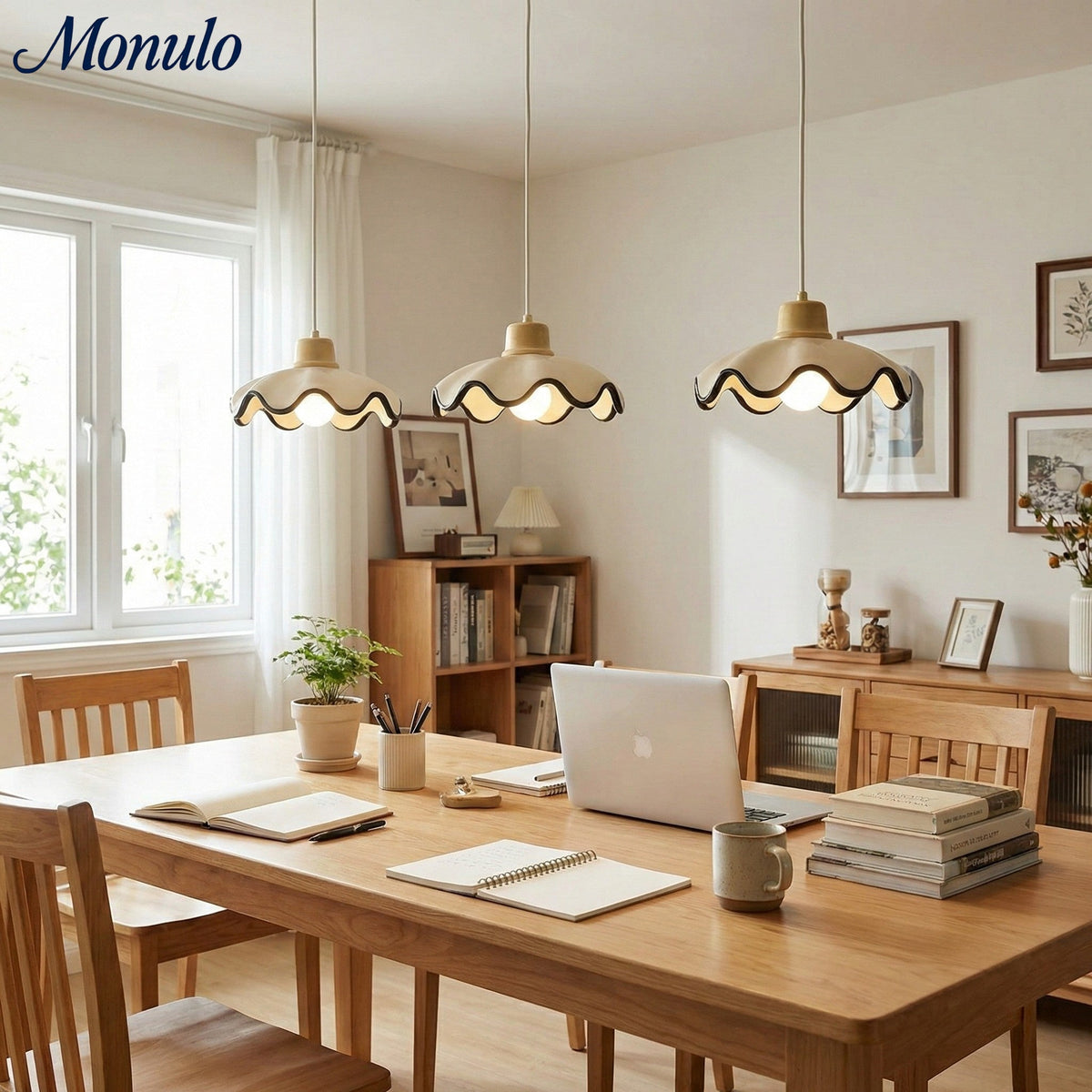 Resinova Wave-shaped Pendant Light - Modern Metallic Resin for Dining Rooms and kitchens | Souliia