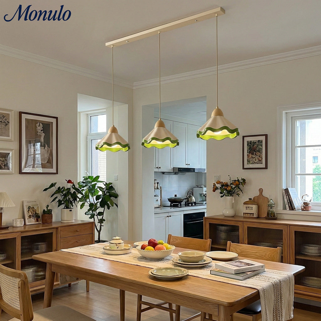 Resinova Wave-shaped Pendant Light - Modern Metallic Resin for Dining Rooms and kitchens | Souliia