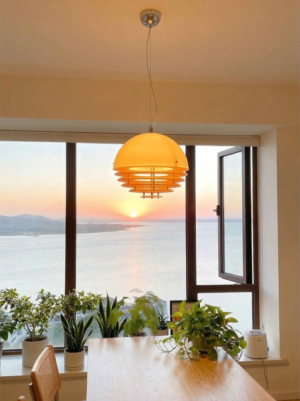 Sunset Pendelleuchte – Emotionale Stimmungsleuchte im Bauhaus-Design - AFTERGLOW S1 | Souliia