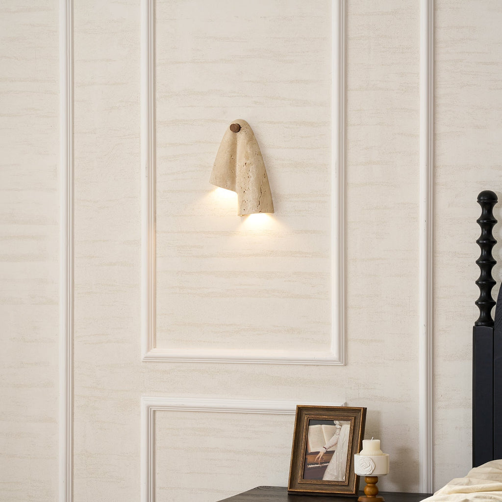 Travertin Wandleuchte – Minimalistischer Steinfackel-Dekor für Wohnzimmer | Souliia