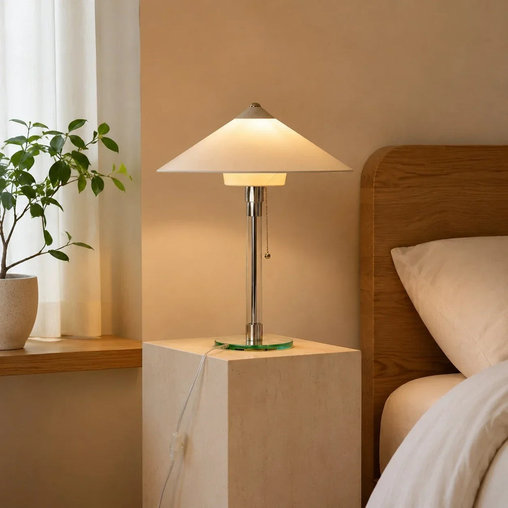 Minimalistisk bordlampe med snedækket bjergmotiv | Souliia