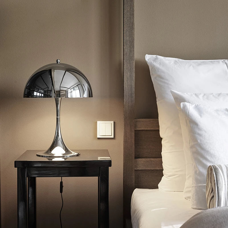 NovaMush Vintage Mushroom Desk Lamp — Compact Dome Shape, Focused Glow