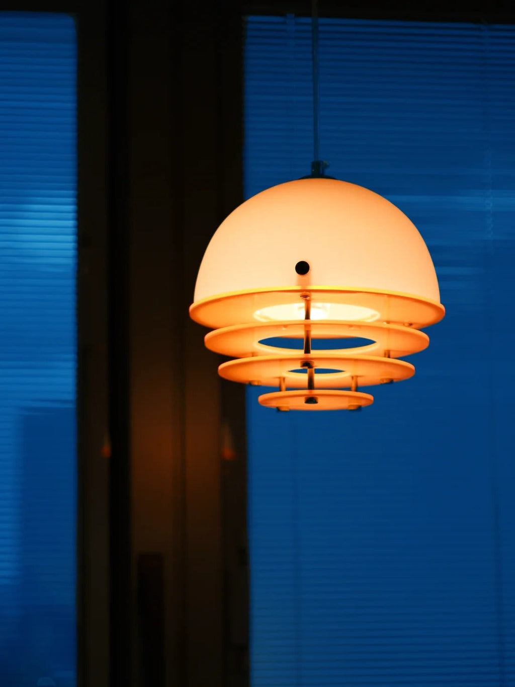 Sunset Pendelleuchte – Emotionale Stimmungsleuchte im Bauhaus-Design - AFTERGLOW S1 | Souliia