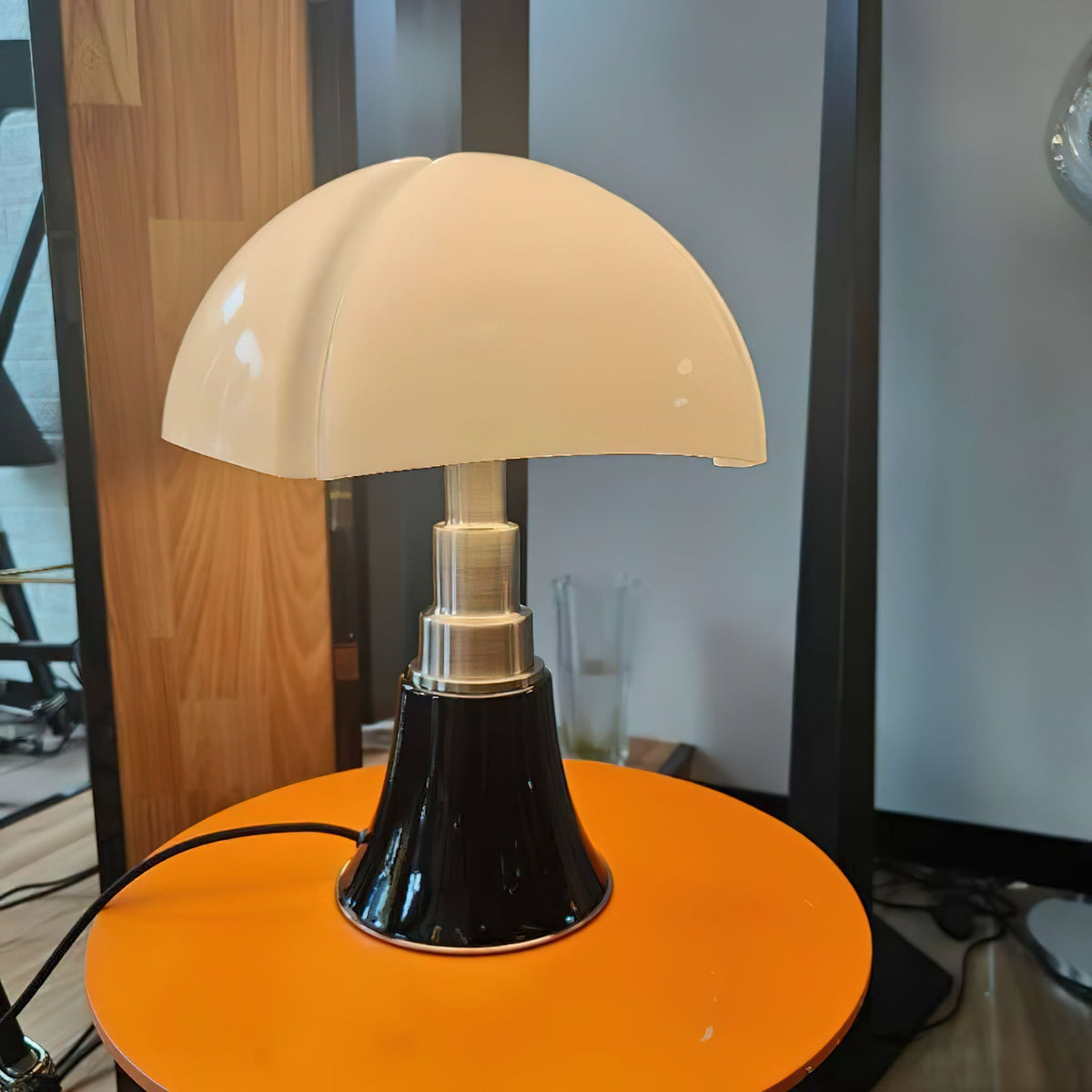 Petalica Table Lamp | Souliia