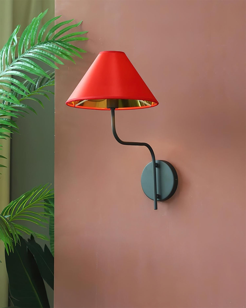 Scarlet Wall Lamp | Souliia