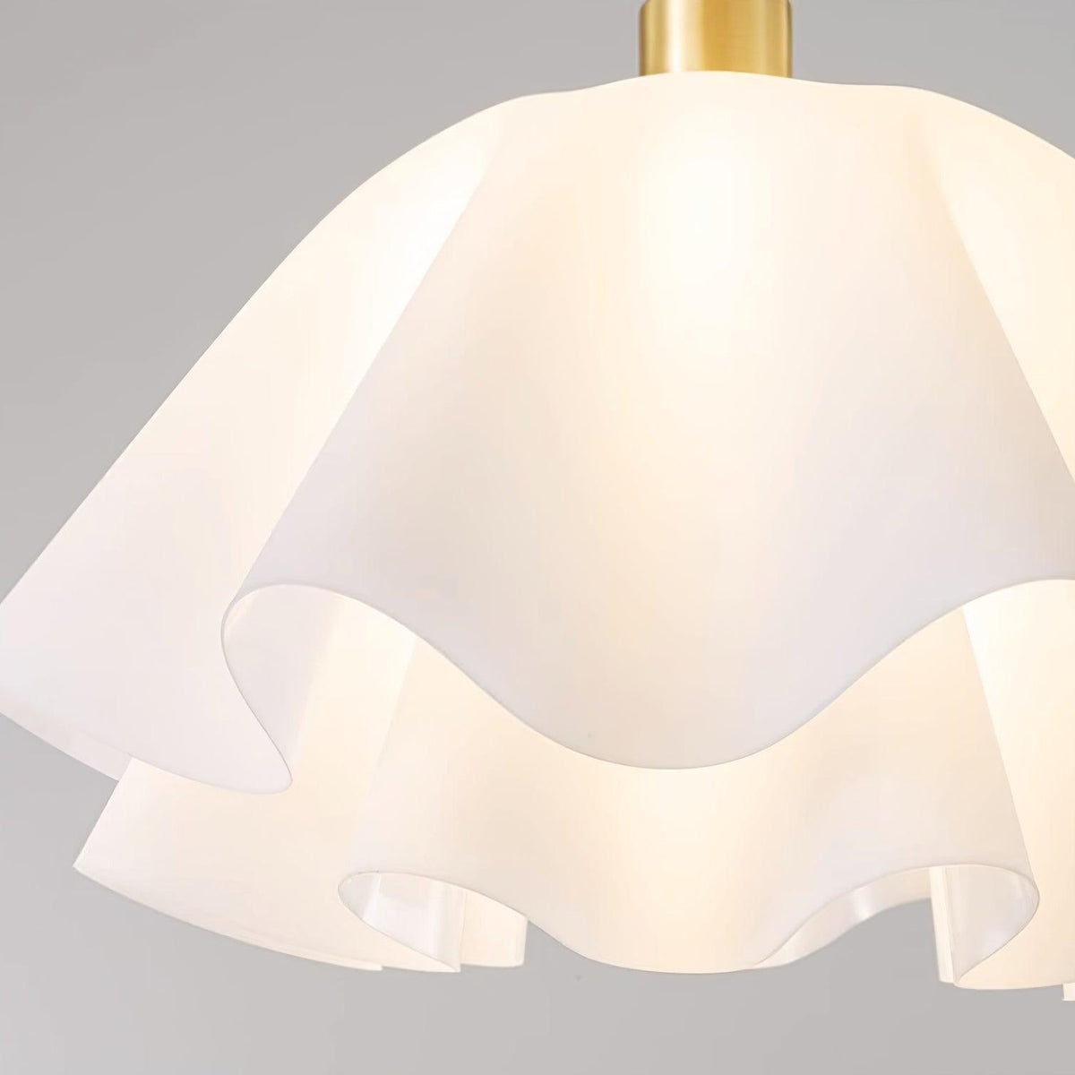 Lustra Pleated Retro Brass Acrylic Ceiling Light | Souliia