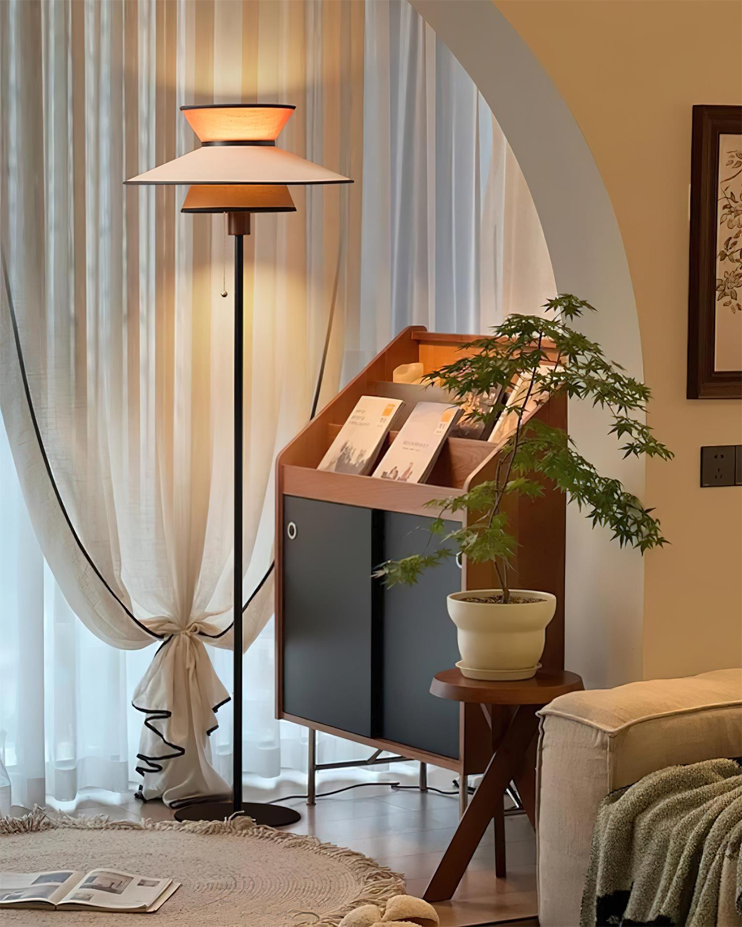 Lunetra Floor Lamp | Souliia