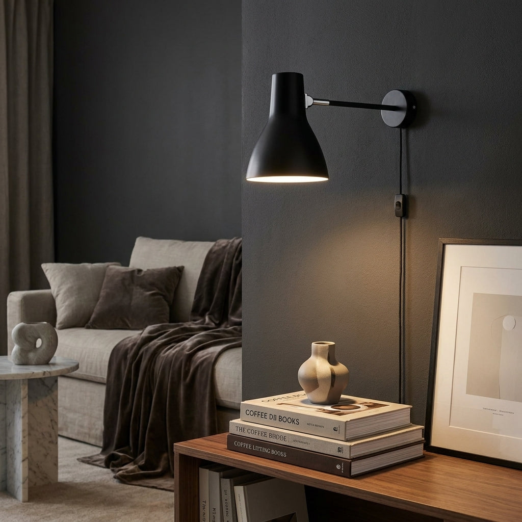 Modryx matte Metallwandleuchte mit verstellbarem Arm – Moderne minimalistische Wandleuchte für eine Akzentwand im Wohnzimmer | Souliia