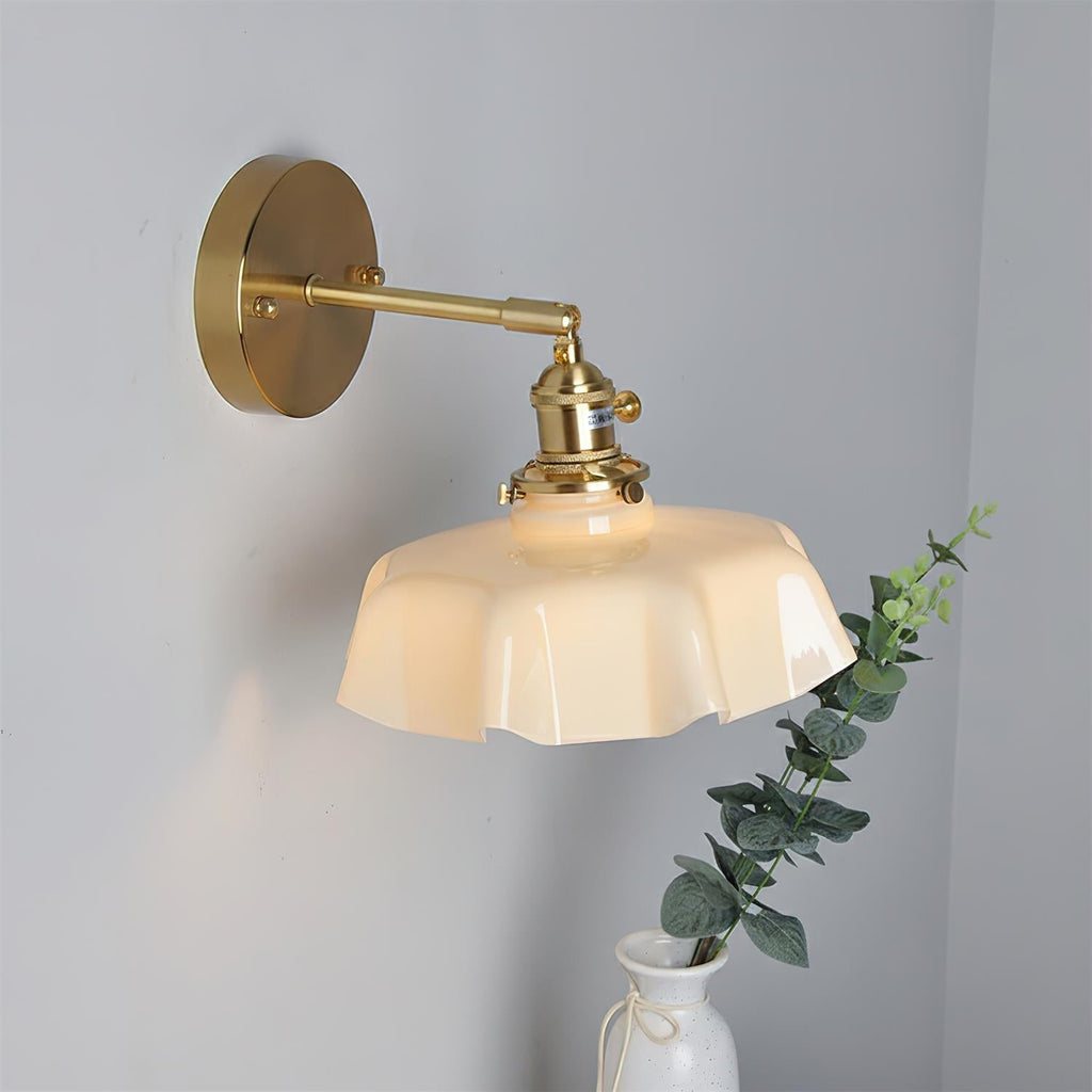 Rockige Wandlampe mit Rocksaum | Souliia