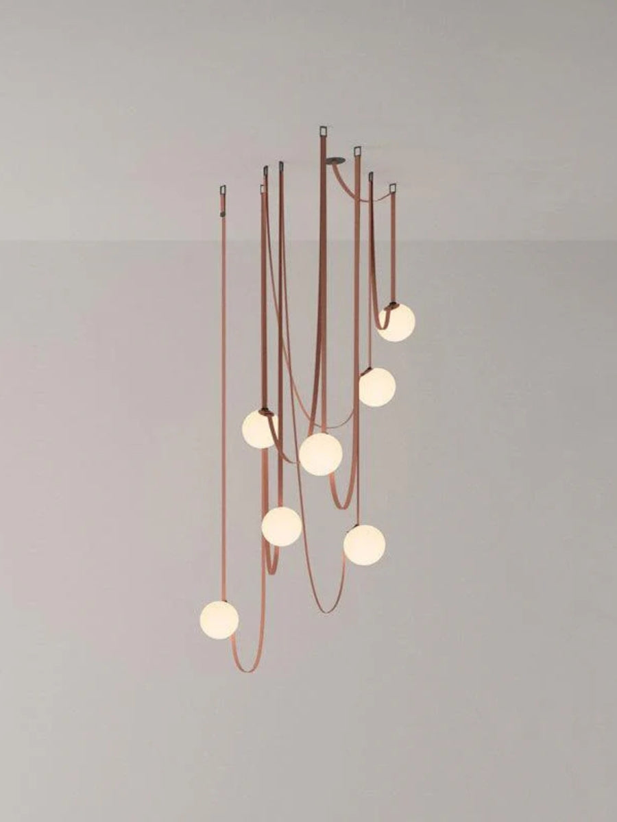 Lampada a sospensione modulare con design scultoreo a forma di cintura | Souliia