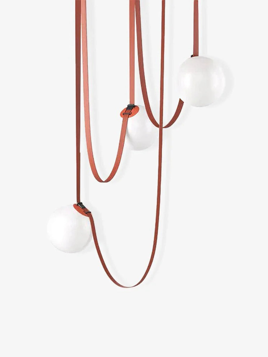 Lampada a sospensione modulare con design scultoreo a forma di cintura | Souliia