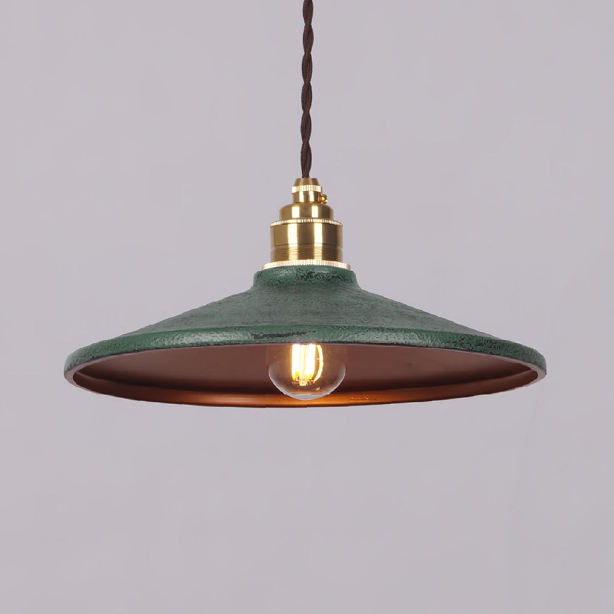 Rustic-tyylinen lautasvarjostimellinen riippuvalaisin | Souliia