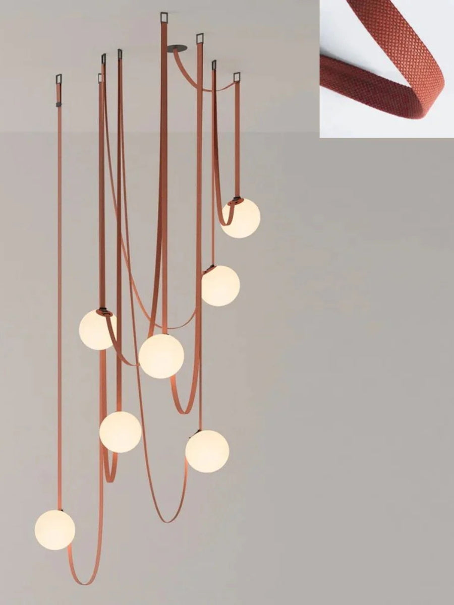 Lampada a sospensione modulare con design scultoreo a forma di cintura | Souliia