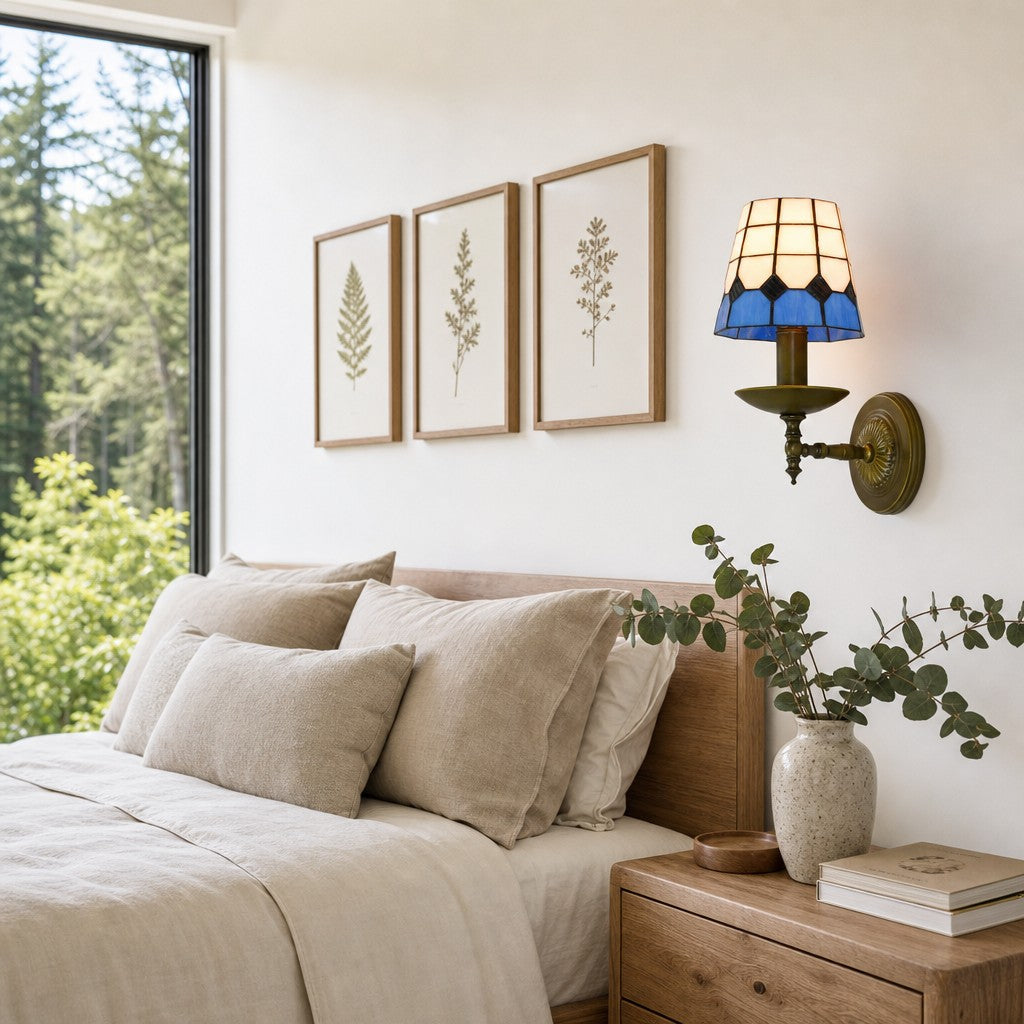 TF Tivanny Vintage Retro Buntglas-Wandlampe für Schlafzimmer und Eingangsbereiche | Souliia
