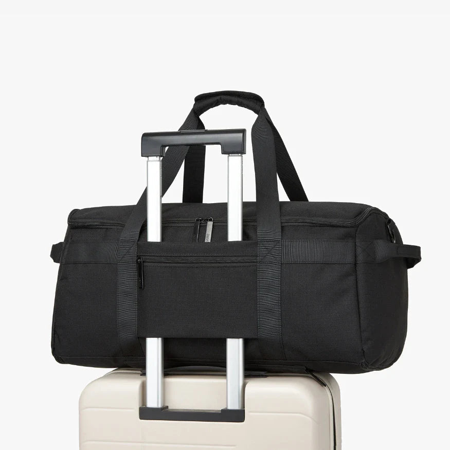 Travel with Impeccable Clothing and Effortless Style - Souliia