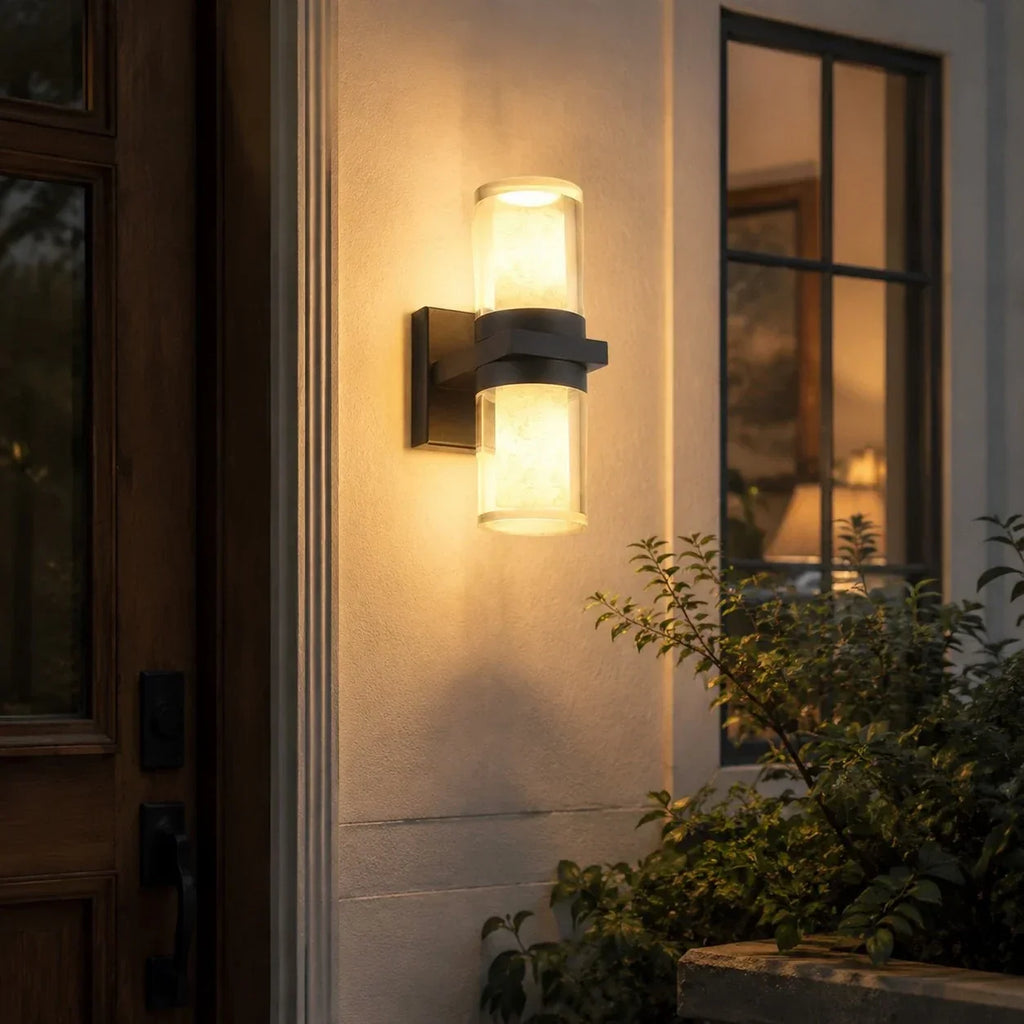 Lampada da parete per esterni moderna in nero opaco | Souliia