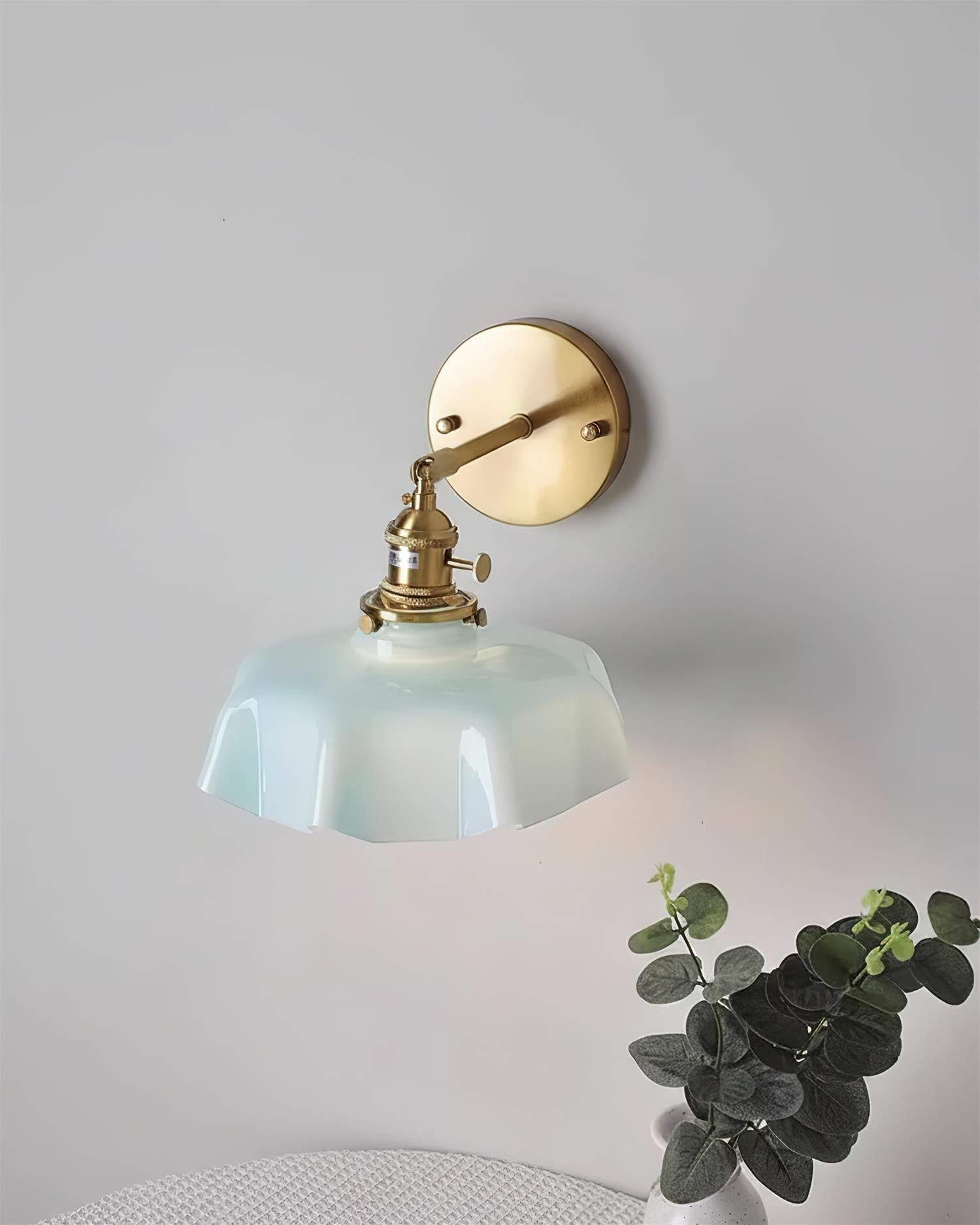 Rockige Wandlampe mit Rocksaum | Souliia