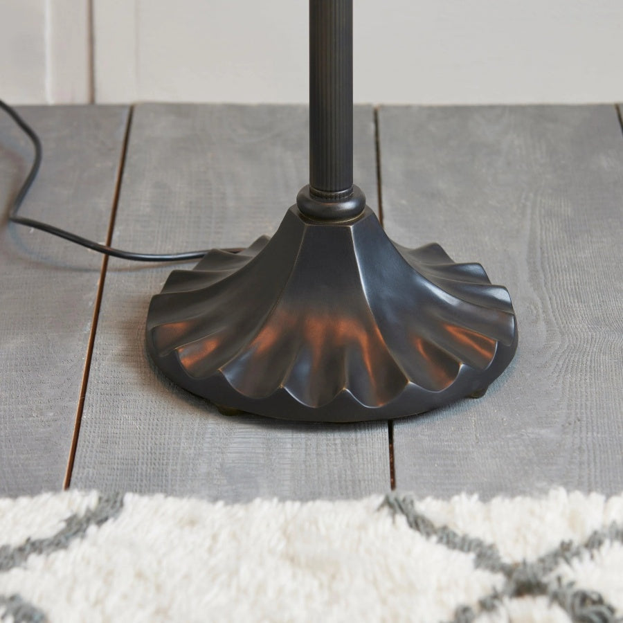 TiffStar Kunstglas Stehleuchte mit Ornamentmuster-Schirm – Stehlampe für Wohnzimmer | Souliia