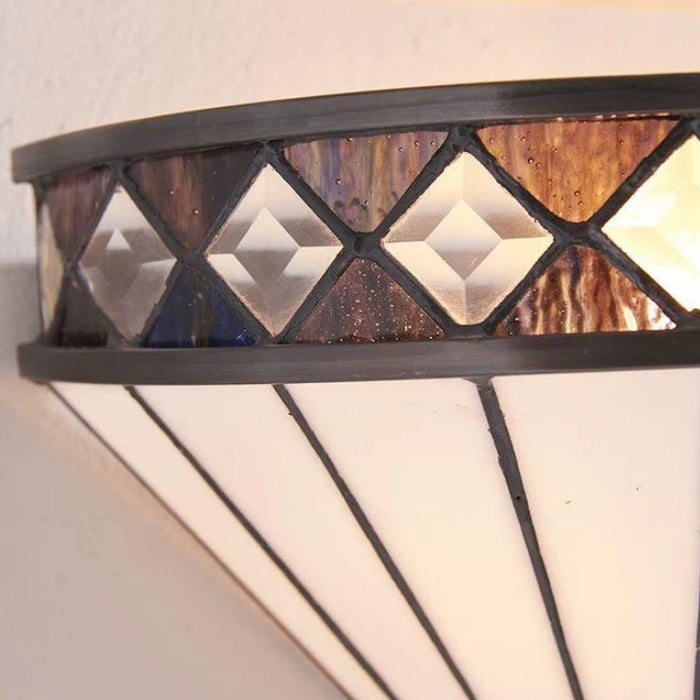 TiffStar Wandleuchte – Vintage Buntglas für Flure und Schlafzimmer | Souliia