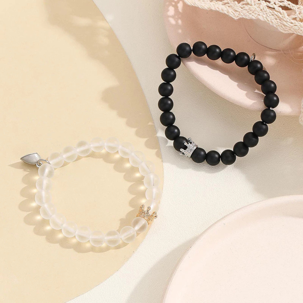 Magnetische koppelarmbanden met lichtgevende harten — liefdesgeschenk