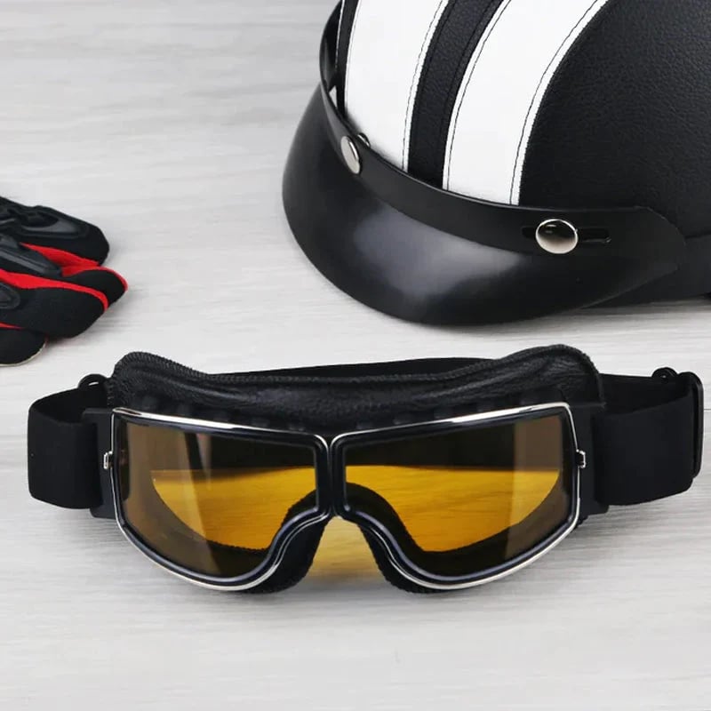 Vintage Road Rider - Freedom and Protection for a Stylish Ride - Souliia
