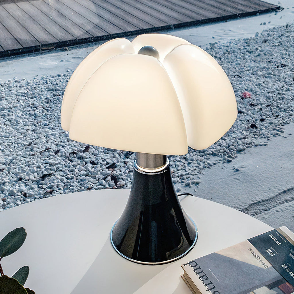 Petalica Table Lamp | Souliia