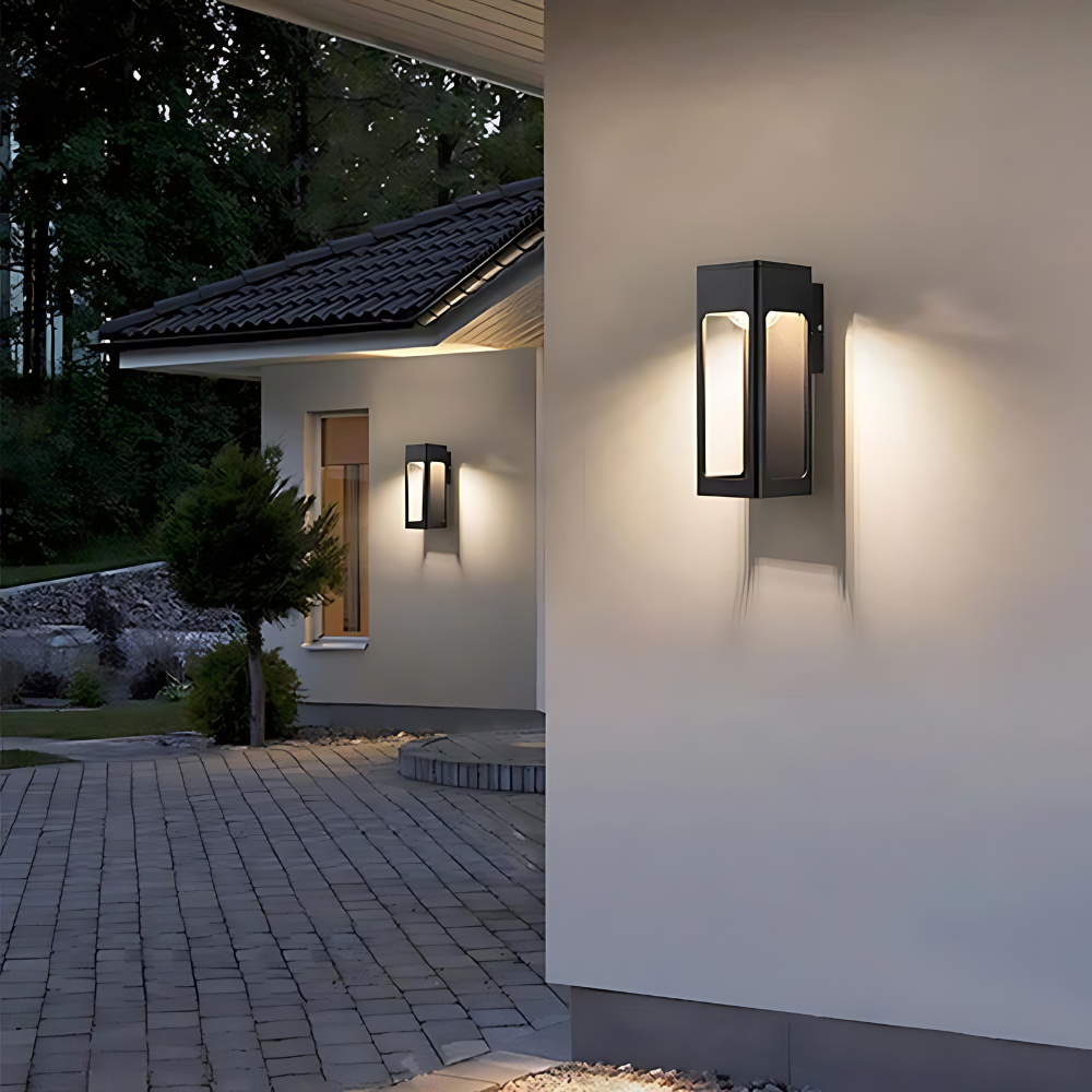 The Little Vintage Gold Wall Light | Souliia