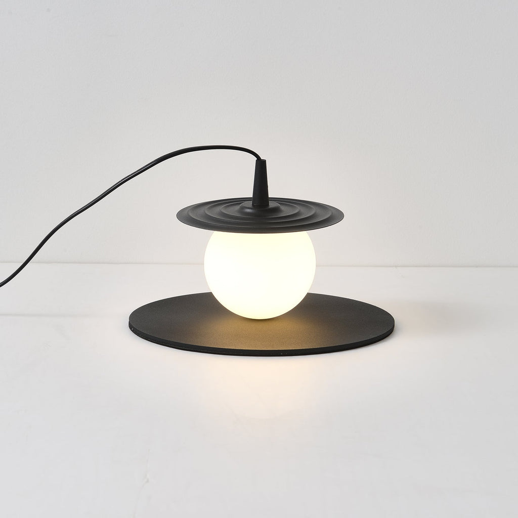Moderne klassisk pladespiller-bordlampe M31 | Souliia