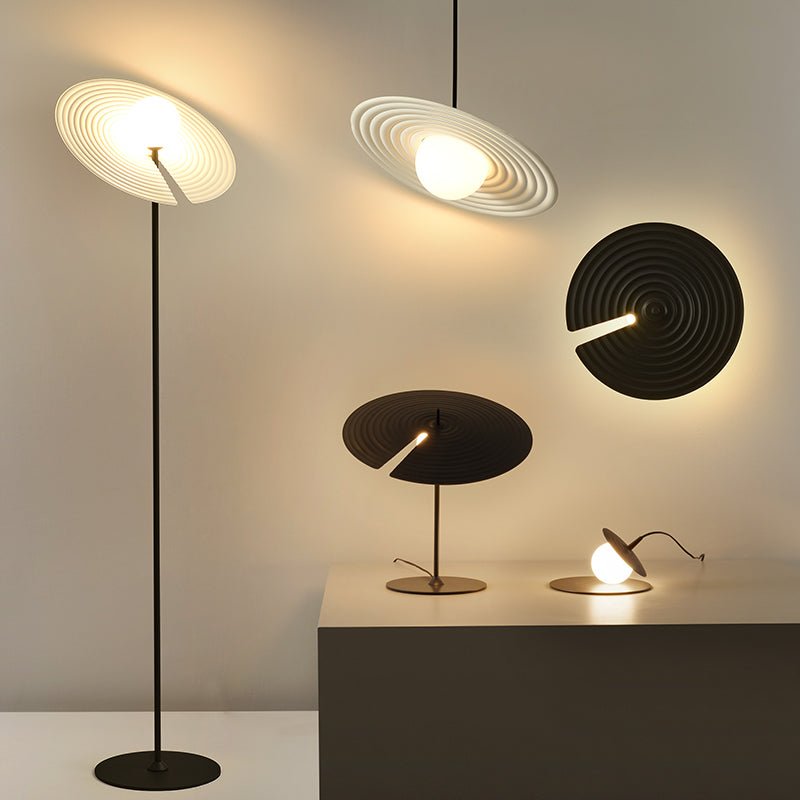 Moderne klassisk pladespiller-bordlampe M31 | Souliia