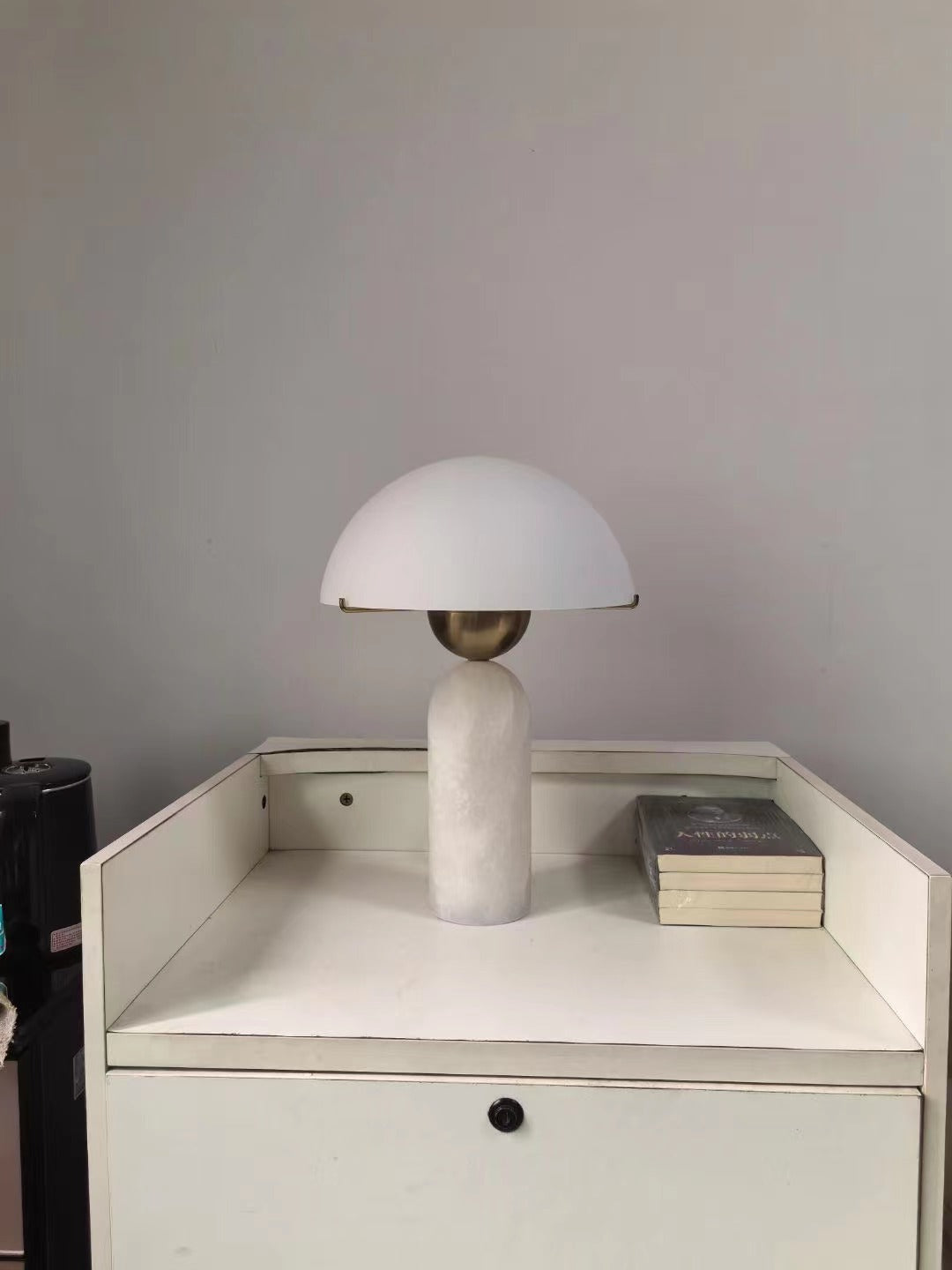 Peono Alabaster Table Lamp | Souliia