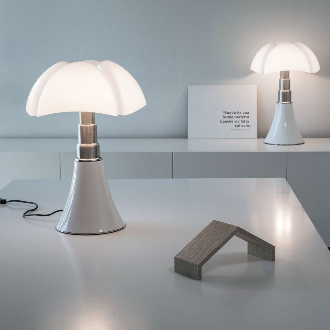 Petalica Table Lamp | Souliia