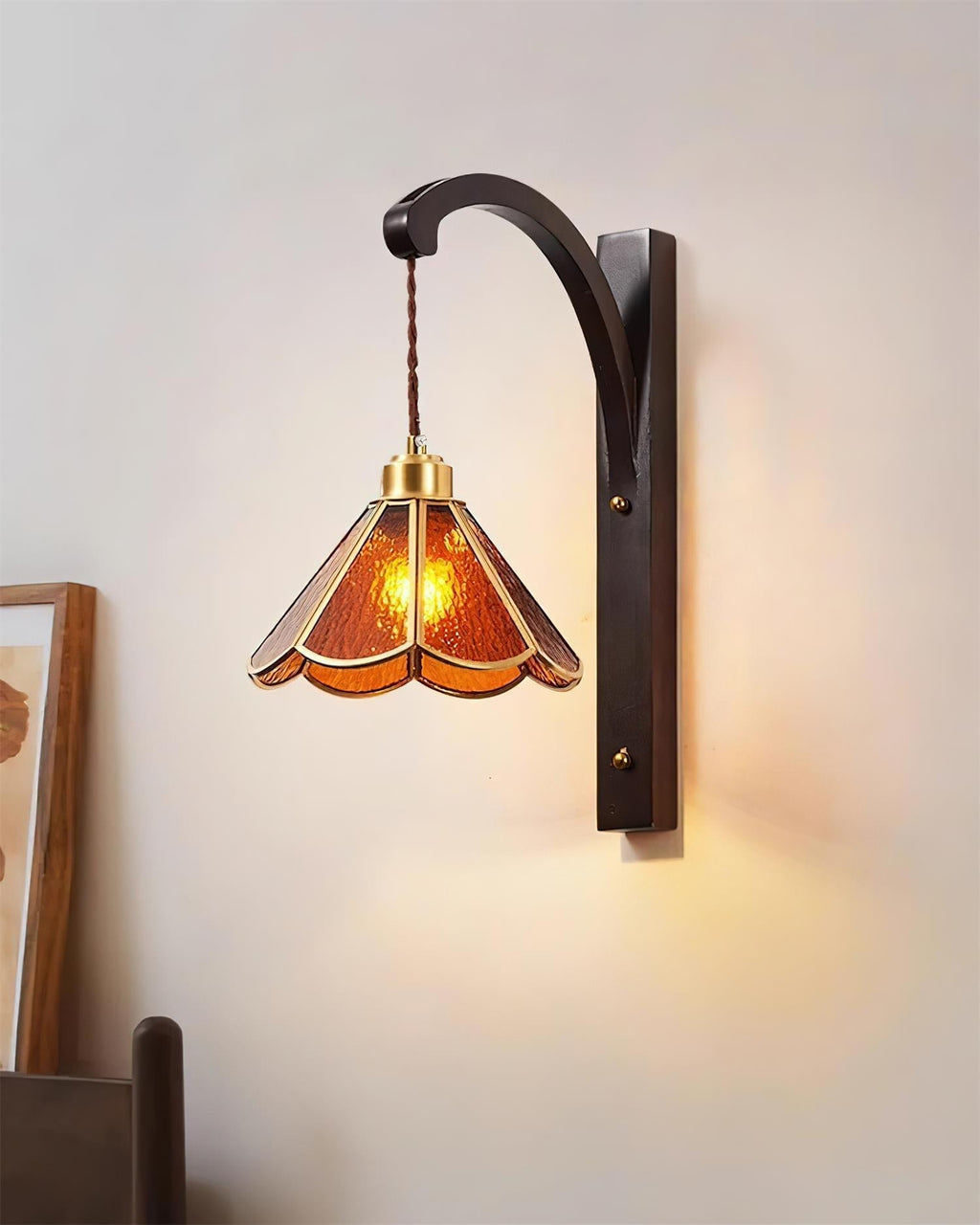 Tavelle Wall Lamp | Souliia