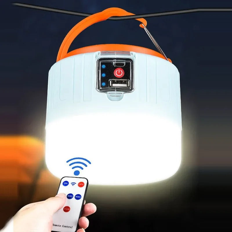 Lanterna da campeggio da 1500 lumen — Illuminazione a 360° dell'area circostante