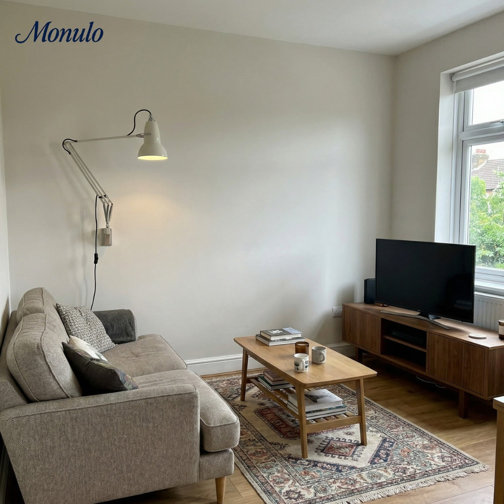 מנורת קיר Modryx עם זרוע מתכווננת בעיצוב אלגנטי – תאורת הדגשה לקריאה במשרד | סוליאה