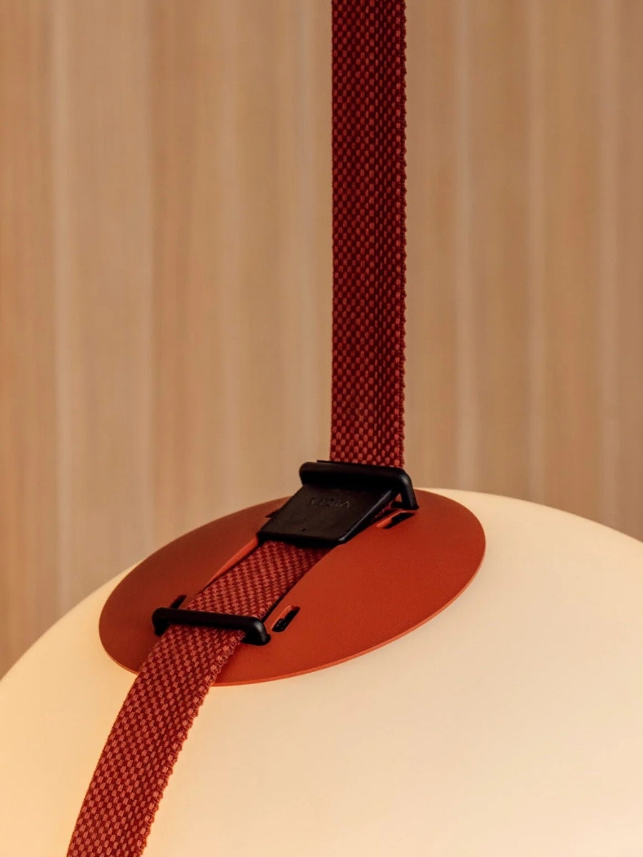 Lampada a sospensione modulare con design scultoreo a forma di cintura | Souliia
