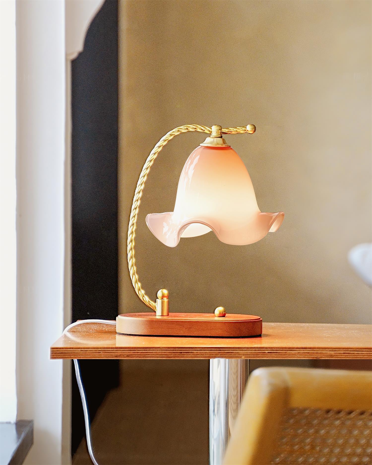 Sprout Tischlampe | Souliia