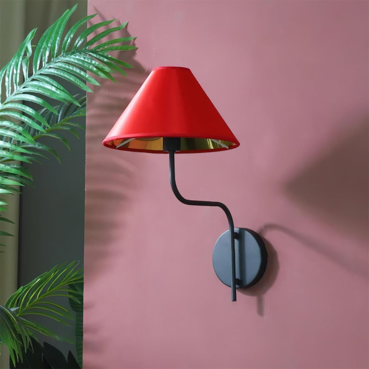 Scarlet Wall Lamp | Souliia