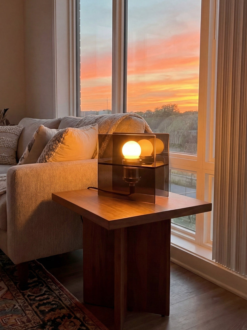 Sunset Ocean Horizon Gradient Tischlampe – Moderne Acryl-Lampe fürs Schlafzimmer | Souliia