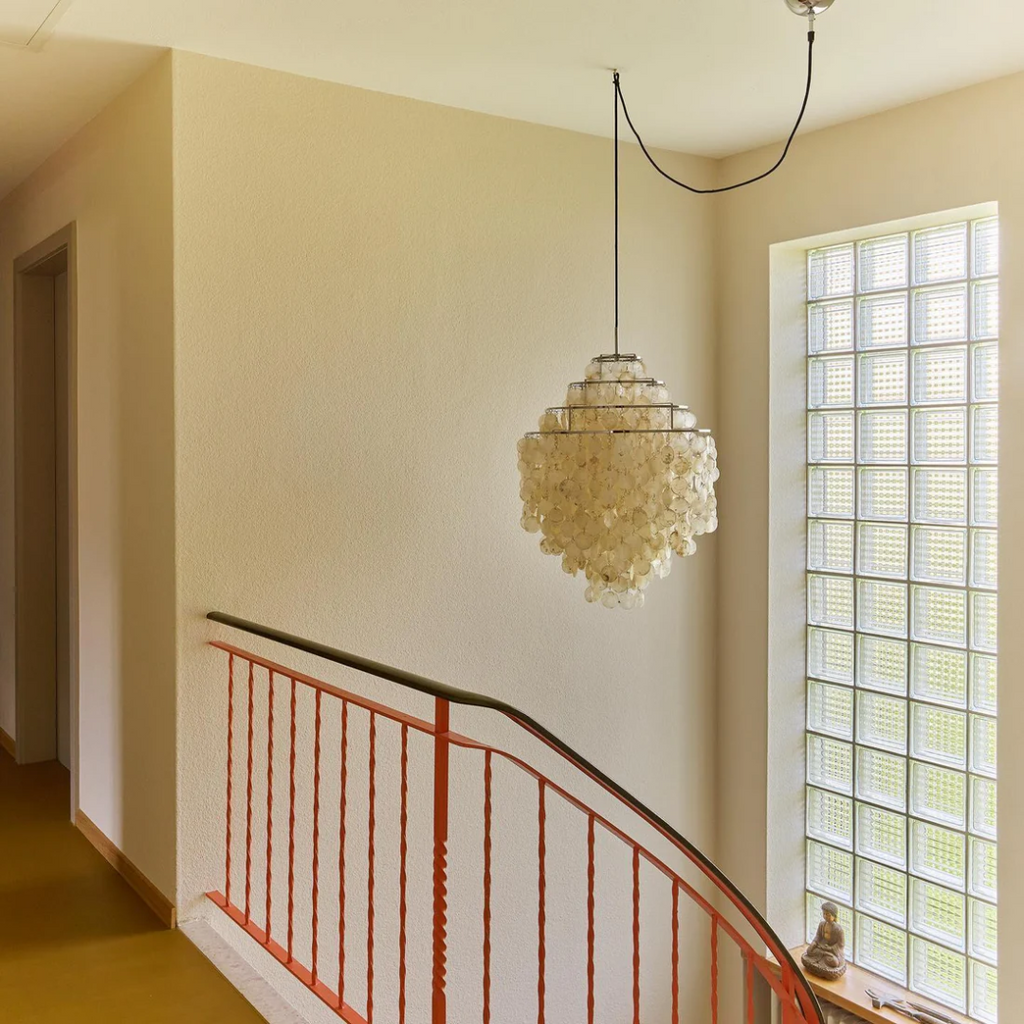 Lumi Seashell Pendant Light — Warm Vintage Ambient Glow