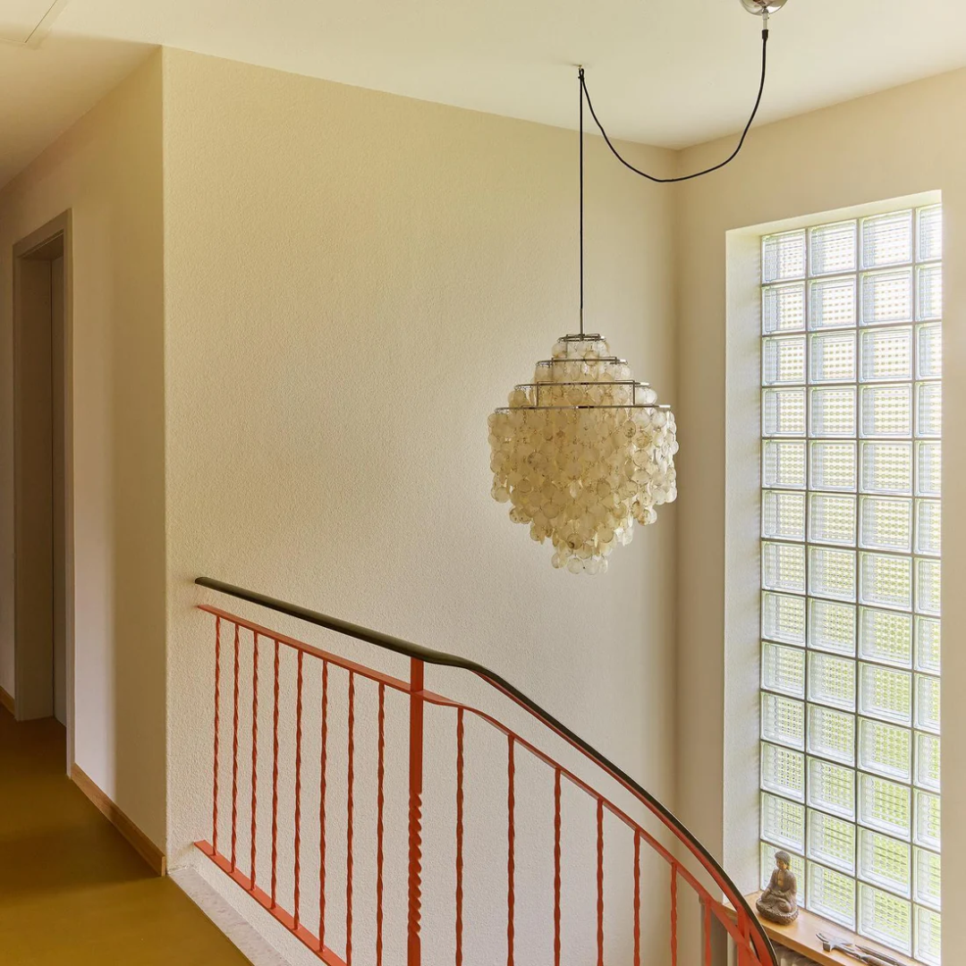 Lumi Seashell Pendant Light — Warm Vintage Ambient Glow