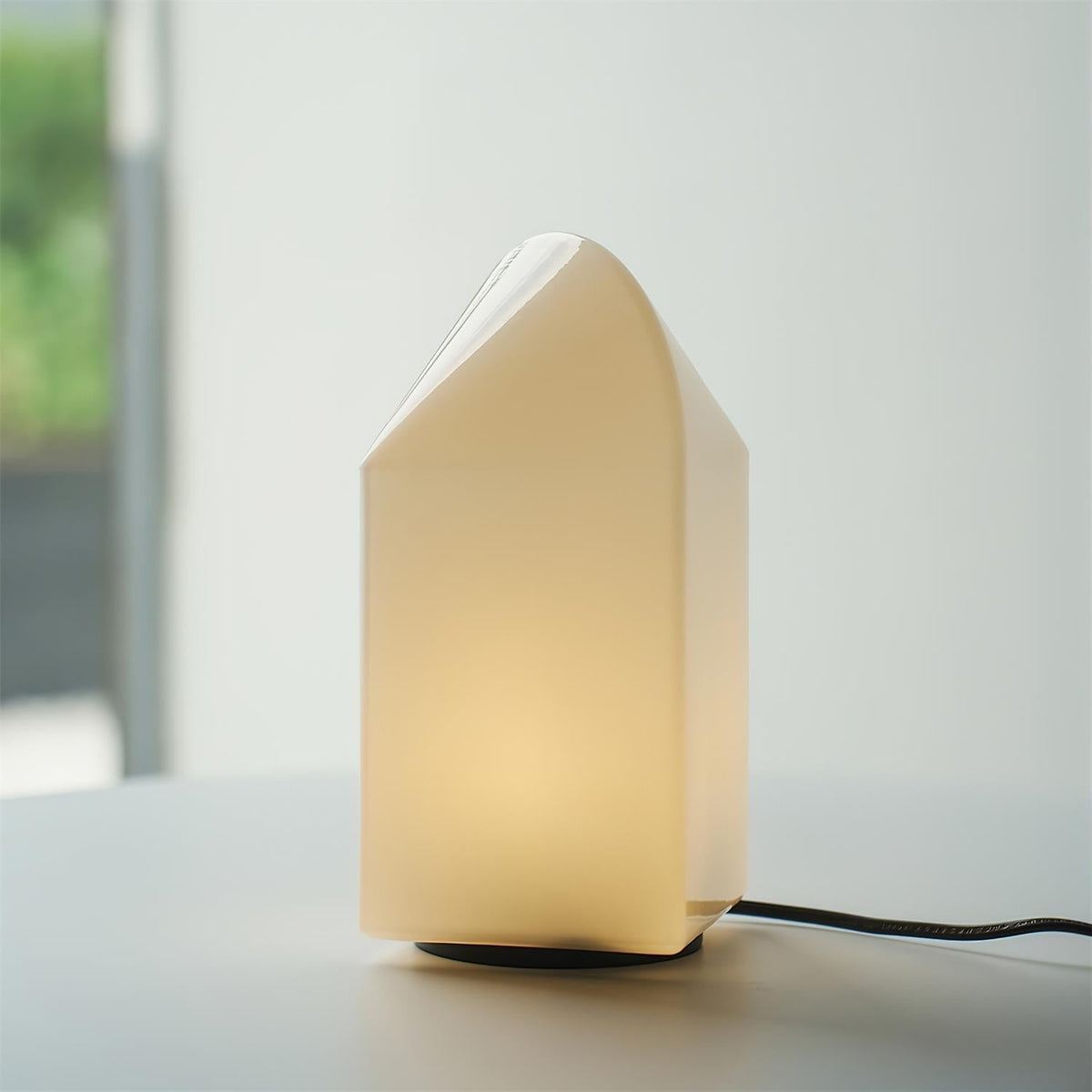Parade Table Lamp | Souliia