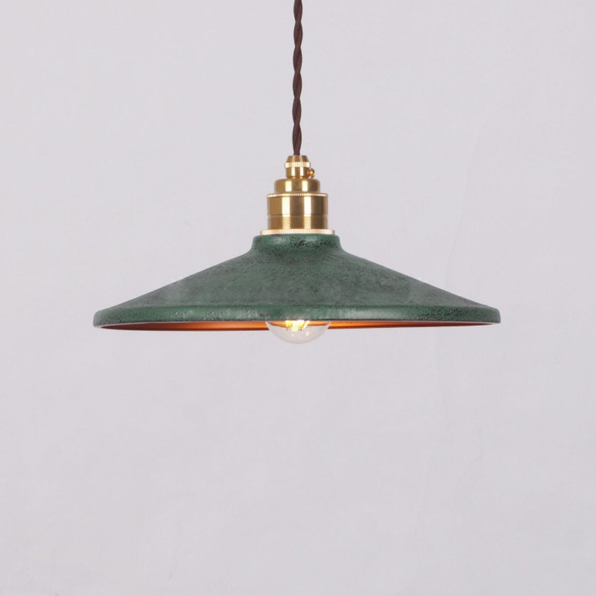 Rustic-tyylinen lautasvarjostimellinen riippuvalaisin | Souliia