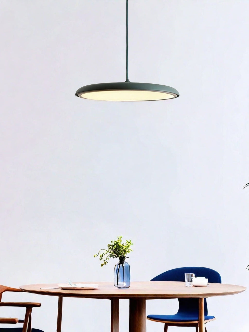 Macaron Pendelleuchte – Schlanke Metall-Saucer-Leuchte | Souliia