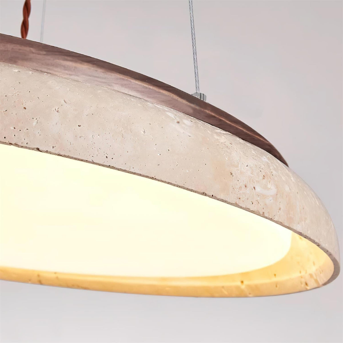 Lampada a sospensione Piedra in travertino | Souliia