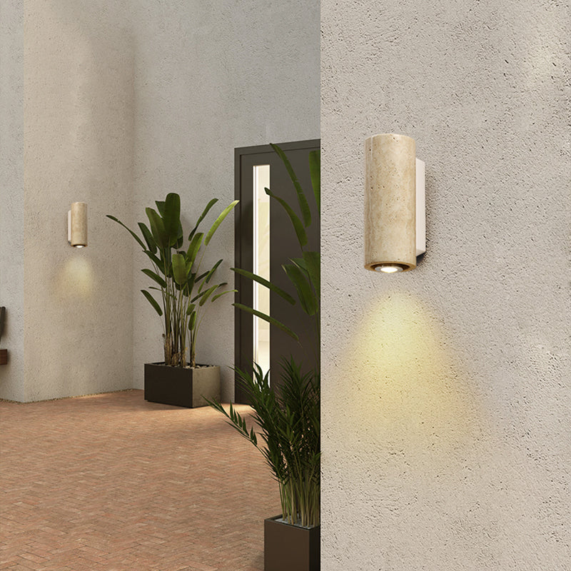 Moderne skulpturale Metallwandleuchte – Minimalistische Wandleuchte für Schlafzimmer, Wohnzimmer und Flur | Souliia