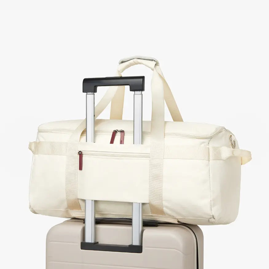 Travel with Impeccable Clothing and Effortless Style - Souliia